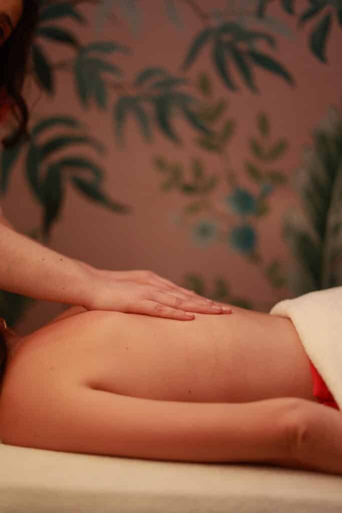 Massage dos femme paris 16