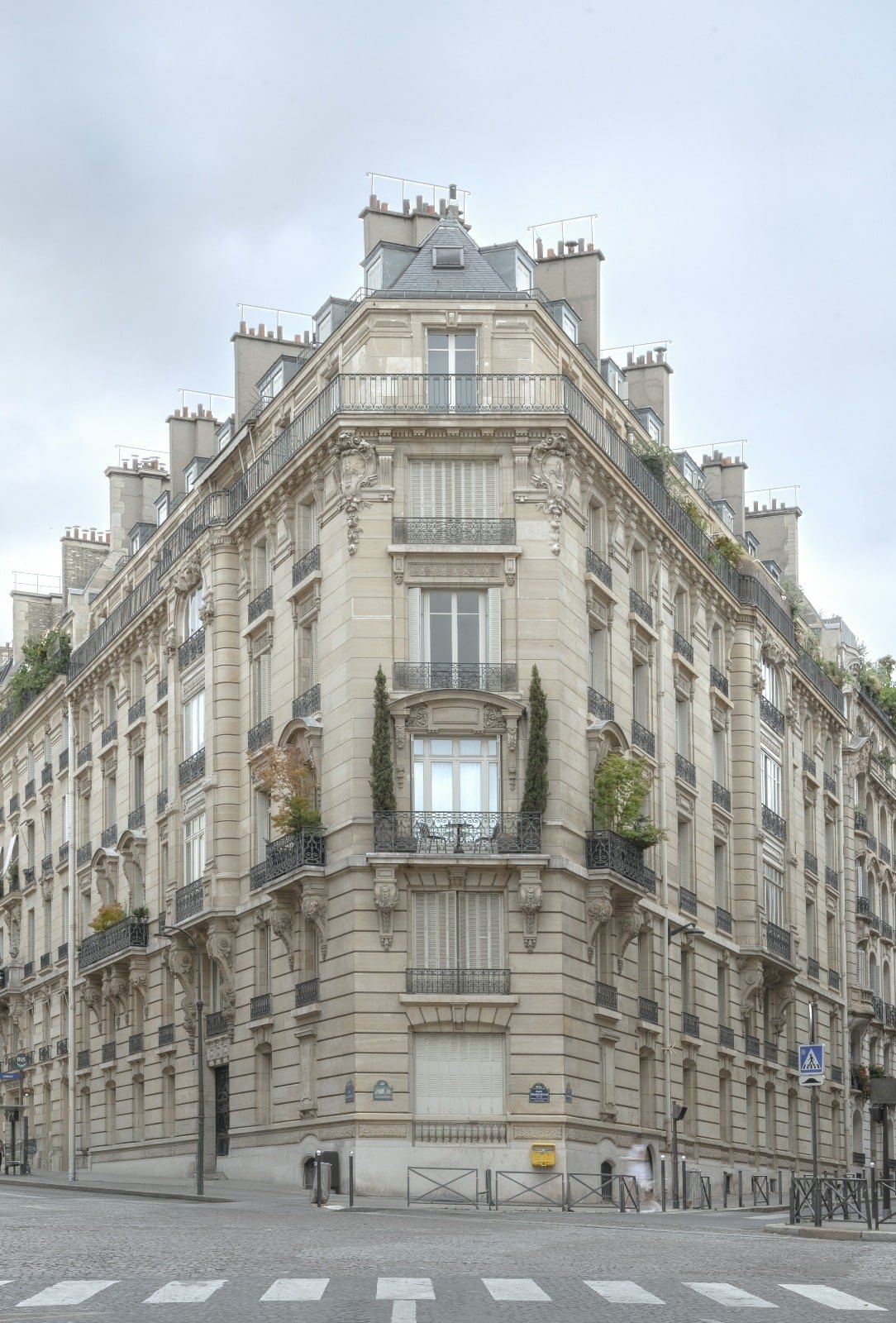 Immeuble du centre Esthétique Boissière Haussmannien Paris 16