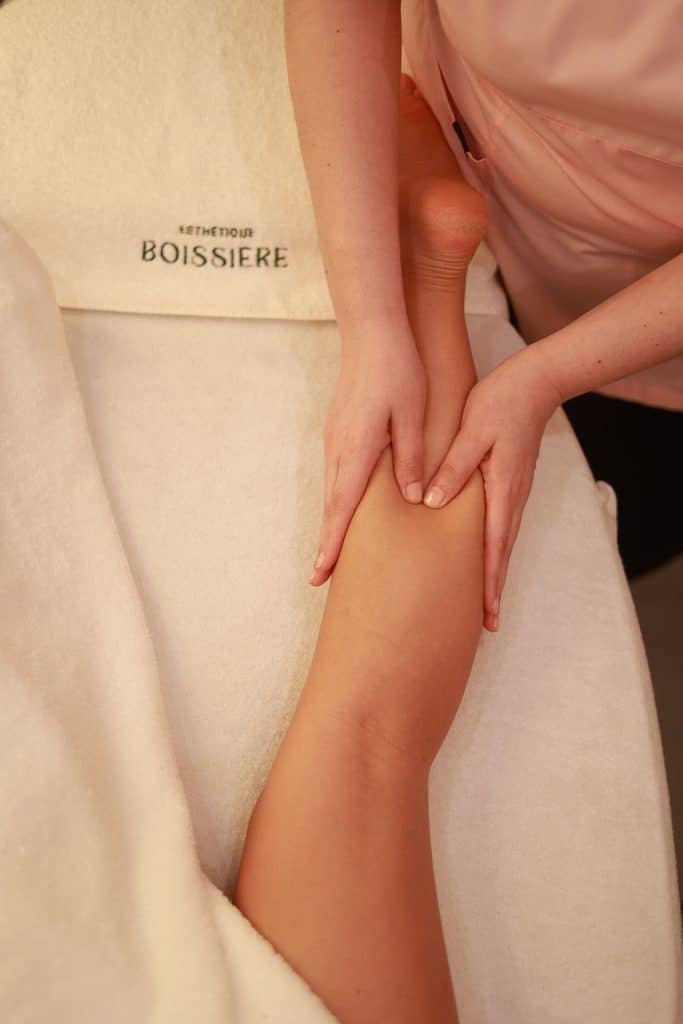 Massage suédois jambes paris 16