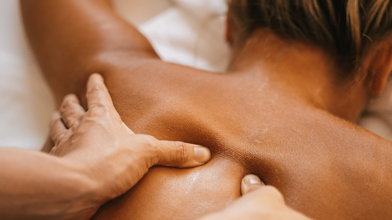 Massage californien, suédois ou balinais : lequel choisir selon vos besoins ?